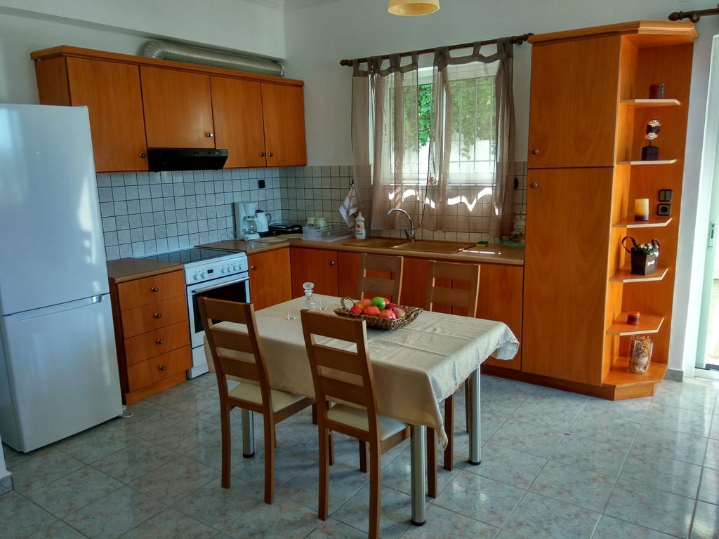 Apartment Next To The Beach Kato Daratso Exterior photo